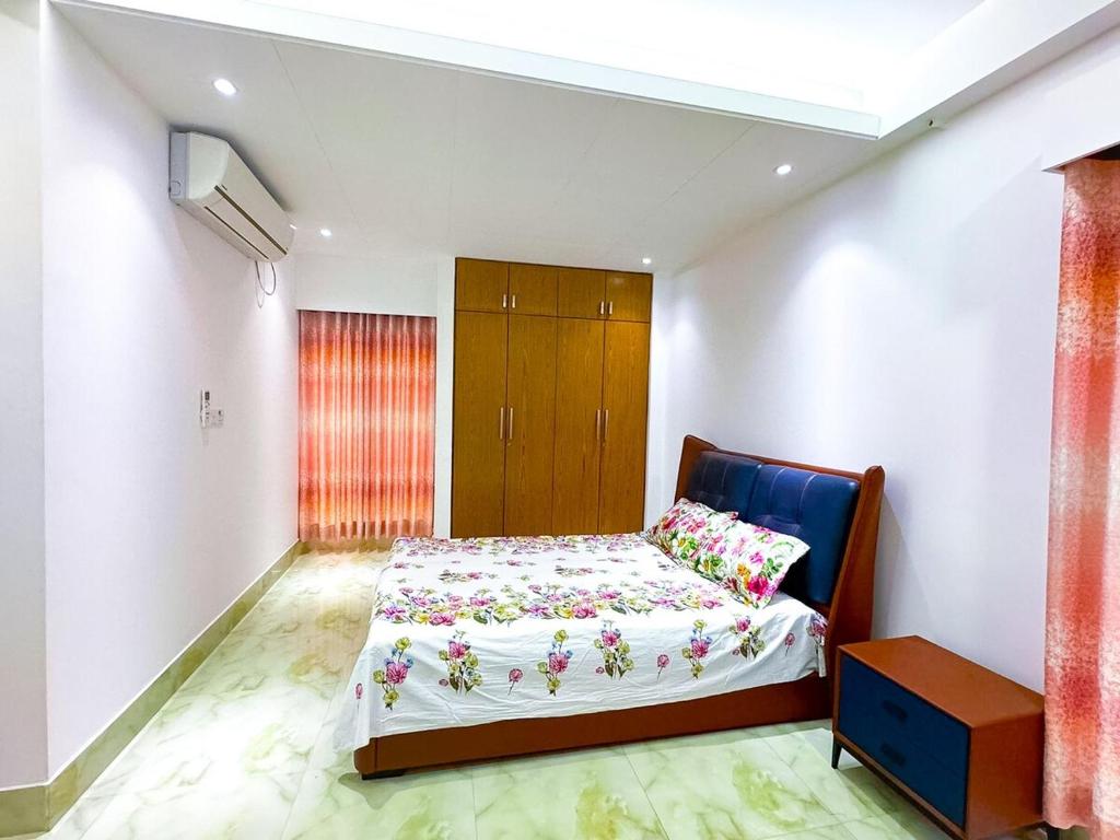 Small Furnished Apartment for Rent in Dhaka